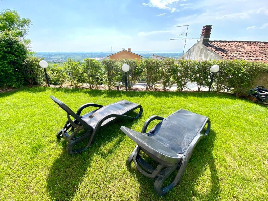 Lago 21 - Garden Terrace & Lake View Pastrengo Exterior foto